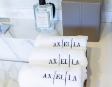 Axella